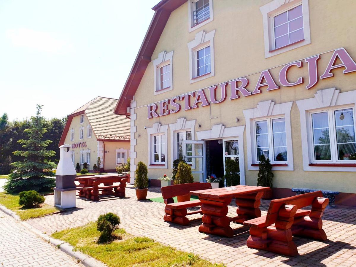 Willa Park Ostrowiec Świętokrzyski Exteriér fotografie