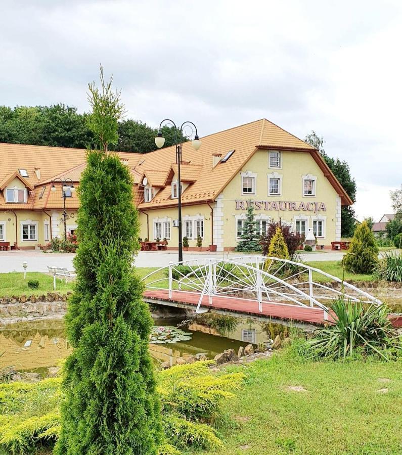 Willa Park Ostrowiec Świętokrzyski Exteriér fotografie