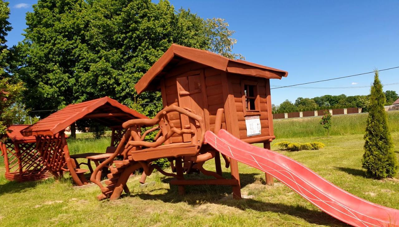 Willa Park Ostrowiec Świętokrzyski Exteriér fotografie